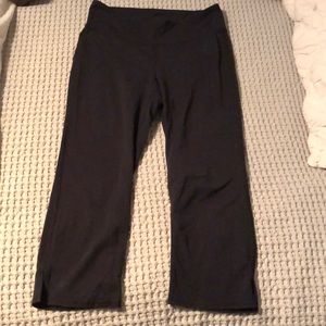 Athleta Crop Pant